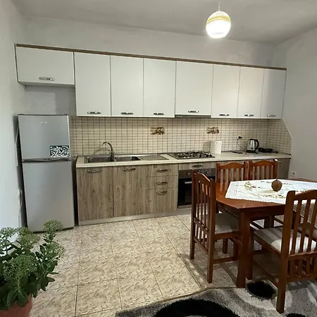 Guest House Tirana 티라나